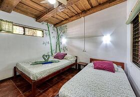 Tropical Sands Dominical Eco Inn