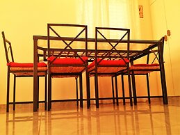 Tel Aviv Apartment by the Sea