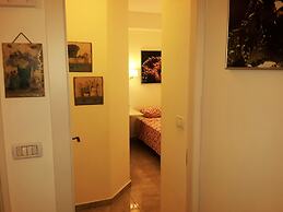 Tel Aviv Apartment by the Sea