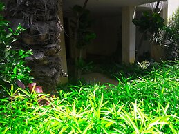 Tel Aviv Apartment by the Sea