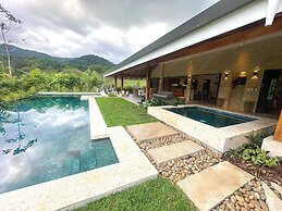 Chachagua Rainforest Hotel & Hot Springs