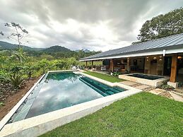 Chachagua Rainforest Hotel & Hot Springs