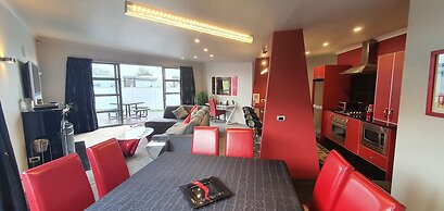 De Vine Martinborough 26 Cologne St