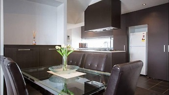 Harbour Town Apartment