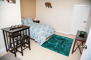 Skyview Manor Guest Apartments