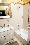 Skyview Manor Guest Apartments