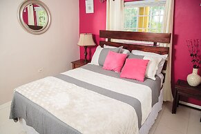 Skyview Manor Guest Apartments