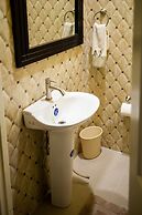 Skyview Manor Guest Apartments