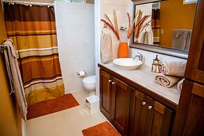 Skyview Manor Guest Apartments