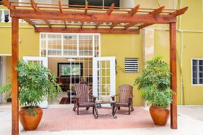 Skyview Manor Guest Apartments