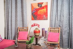 Skyview Manor Guest Apartments