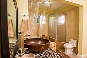 Skyview Manor Guest Apartments