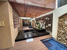 Xiadu Motel
