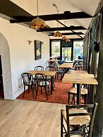 The Crown Lodge and Restaurant