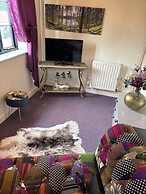 Crown Lodge Bed & Breakfast