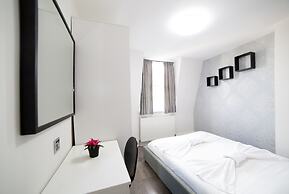 Imperial Court Suites