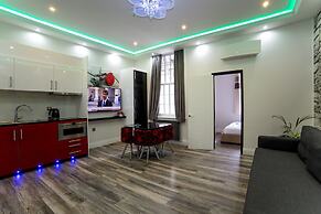 Imperial Court Suites