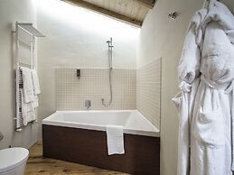 Monaci delle Terre Nere