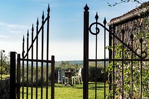 Monaci delle Terre Nere
