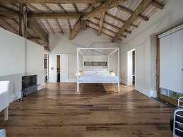 Monaci delle Terre Nere