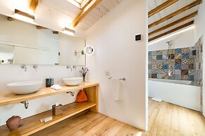 Monaci delle Terre Nere