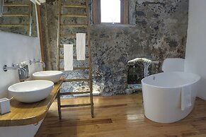 Monaci delle Terre Nere