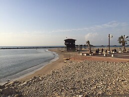 Apartment by the Sea