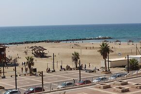 Apartment by the Sea