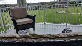 Fern Court Apartment With Oceanic View