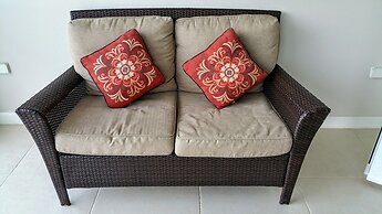 Fern Court Apartment With Oceanic View