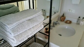 Fern Court Apartment With Oceanic View