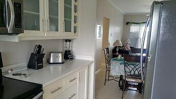 Fern Court Apartment With Oceanic View