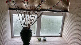 Fern Court Apartment With Oceanic View