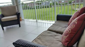 Fern Court Apartment With Oceanic View