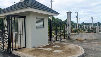 Fern Court Apartment With Oceanic View