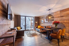 22 Summits Apartments