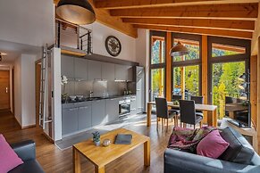 22 Summits Apartments