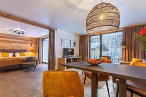 22 Summits Apartments