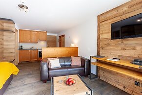 22 Summits Apartments