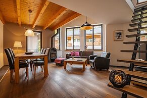 22 Summits Apartments