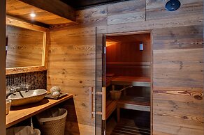 22 Summits Apartments