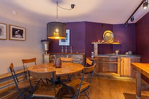 22 Summits Apartments