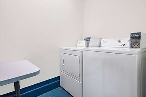 Days Inn and Suites by Wyndham Oxford