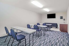 Days Inn and Suites by Wyndham Oxford