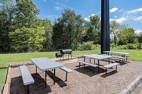 Days Inn and Suites by Wyndham Oxford