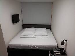 Yu Smarthotels