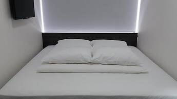 Yu Smarthotels