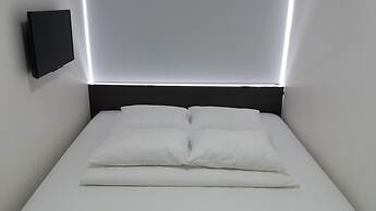 Yu Smarthotels