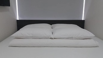 Yu Smarthotels