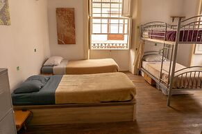 Hostel La Casa Encantada